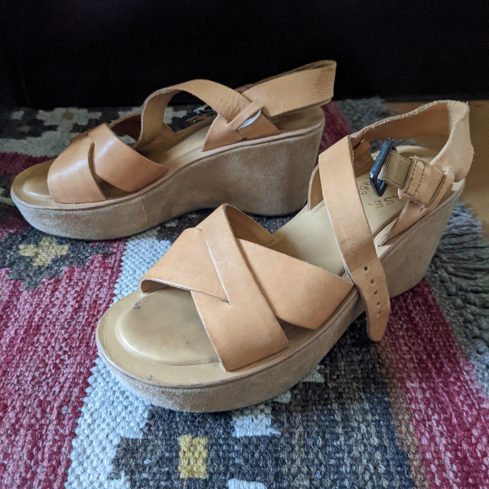 Kork-Ease wedges size 6